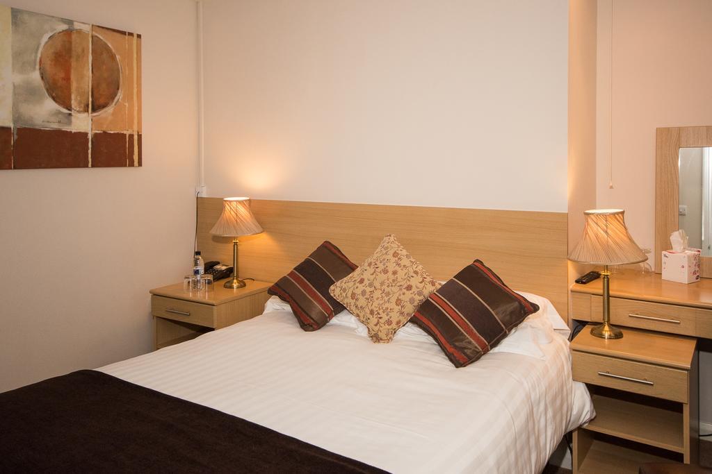 Byards Leap Lodge Cranwell ภายนอก รูปภาพ